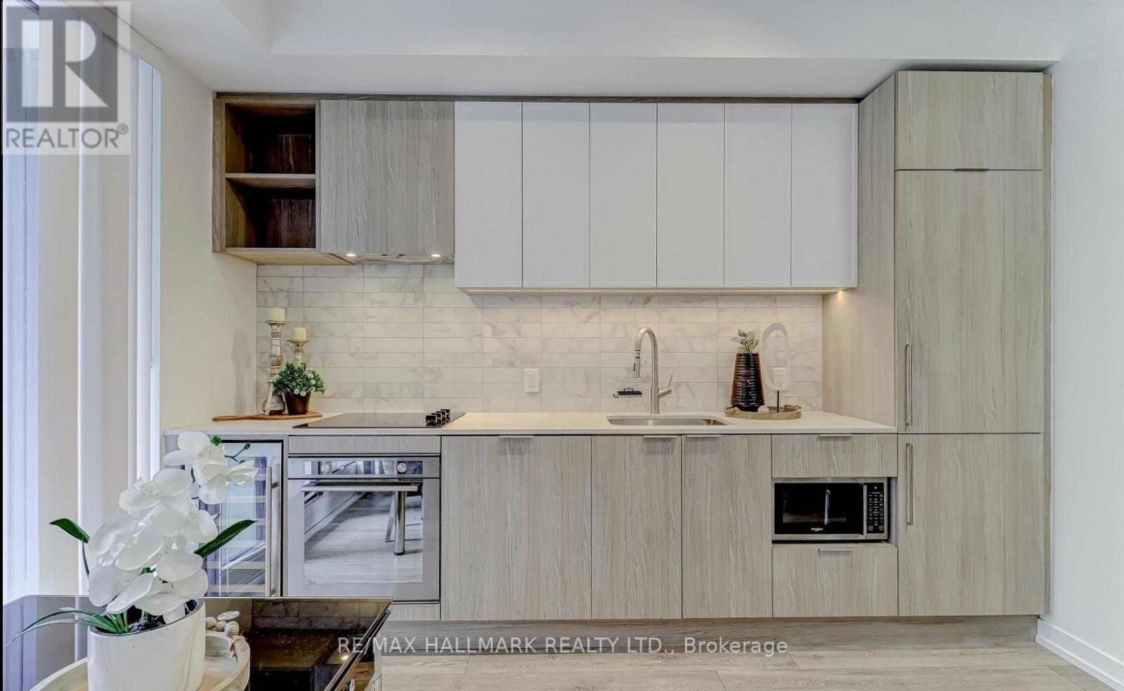 601 - 2020 Bathurst Street, Toronto, Ontario  M5P 0A6 - Photo 10 - C12851712