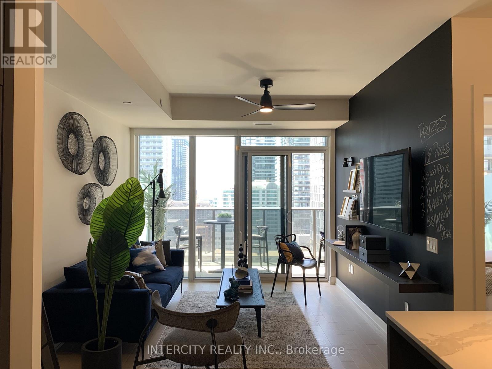 2516 - 330 Richmond Street W, Toronto, Ontario  M5V 1X2 - Photo 15 - C12851736