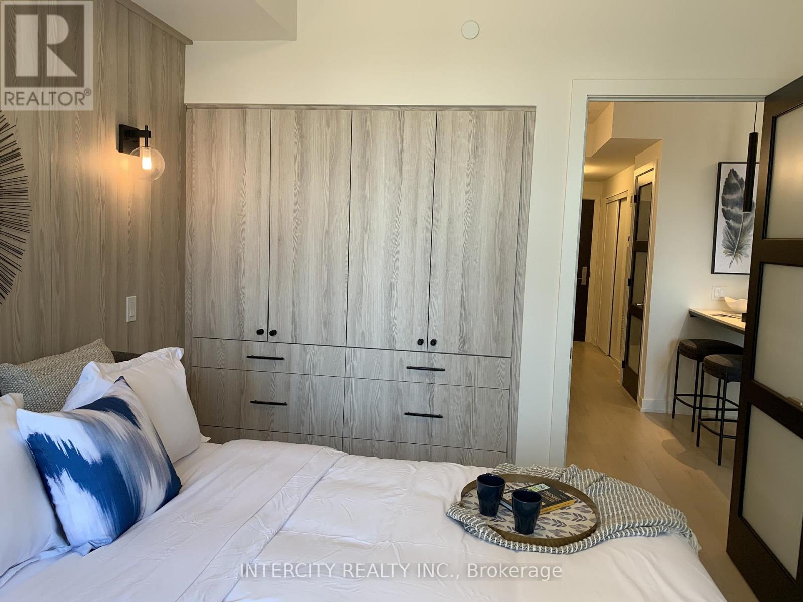 2516 - 330 Richmond Street W, Toronto, Ontario  M5V 1X2 - Photo 17 - C12851736