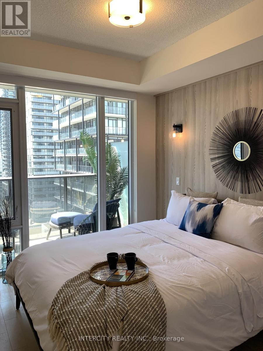 2516 - 330 Richmond Street W, Toronto, Ontario  M5V 1X2 - Photo 20 - C12851736