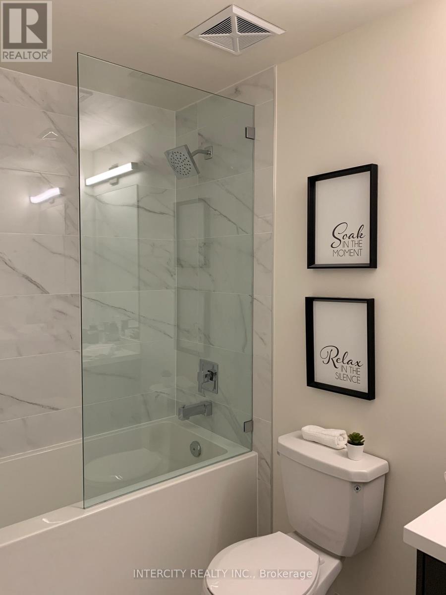 2516 - 330 Richmond Street W, Toronto, Ontario  M5V 1X2 - Photo 23 - C12851736