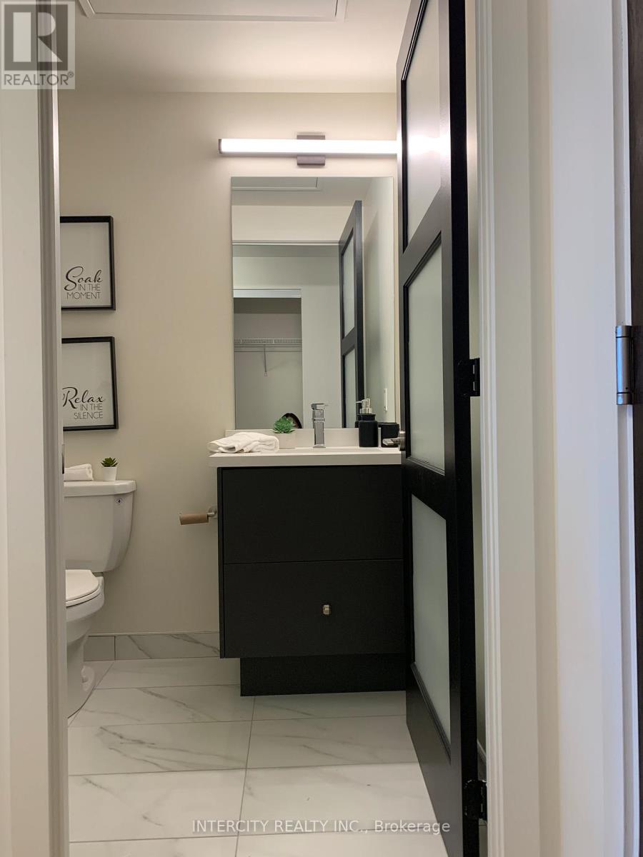 2516 - 330 Richmond Street W, Toronto, Ontario  M5V 1X2 - Photo 24 - C12851736