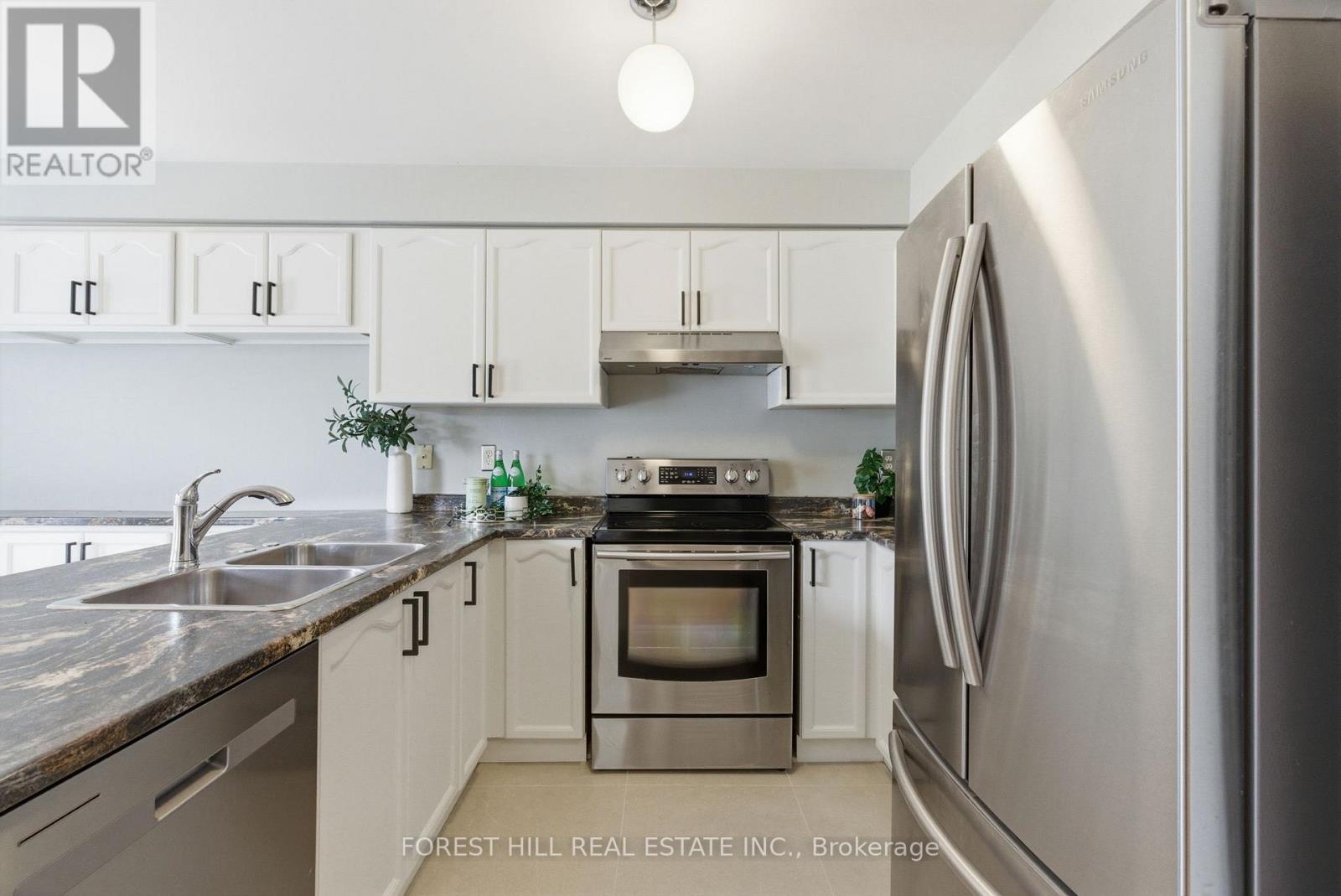 38 Bayside Gate, Whitby, Ontario  L1N 9T1 - Photo 17 - E12851726