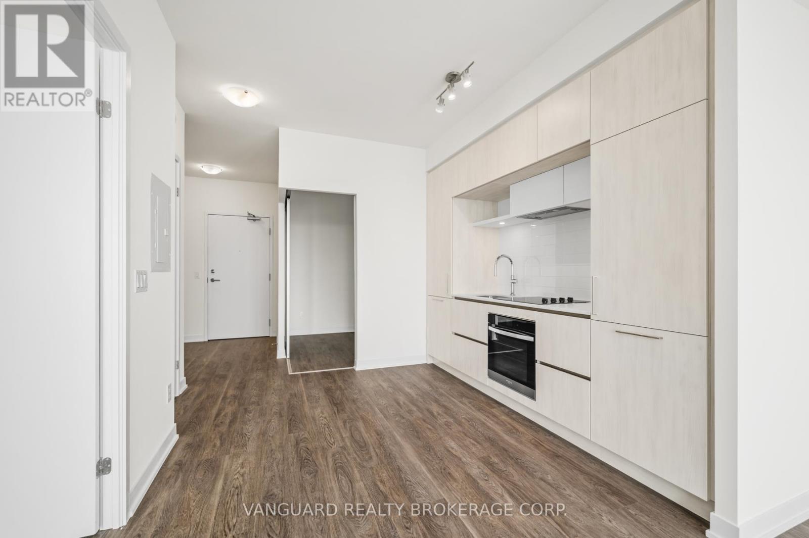 1131 - 2 David Eyer Road, Richmond Hill, Ontario  L4S 0N5 - Photo 5 - N12851466