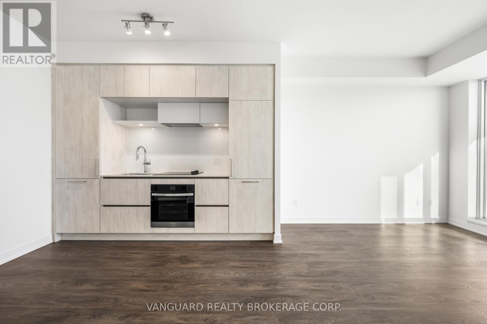 1231 - 2 David Eyer Road, Richmond Hill, Ontario  L4S 0N5 - Photo 10 - N12851492