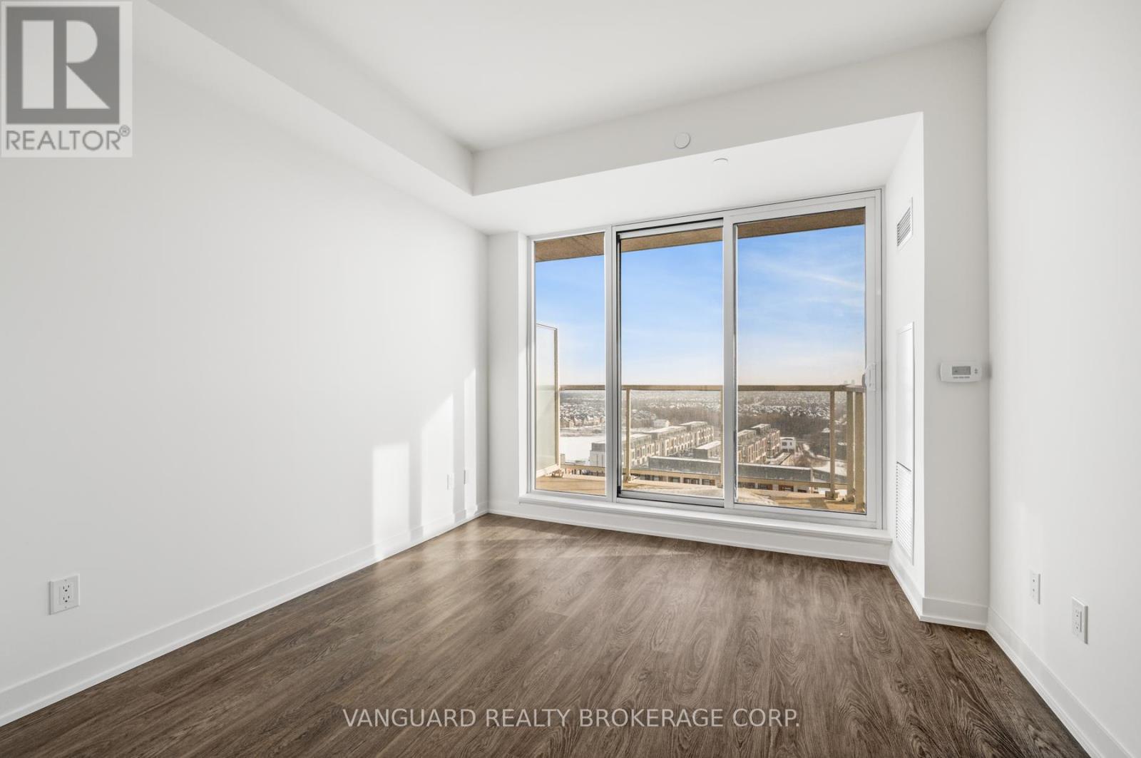 1231 - 2 David Eyer Road, Richmond Hill, Ontario  L4S 0N5 - Photo 11 - N12851492