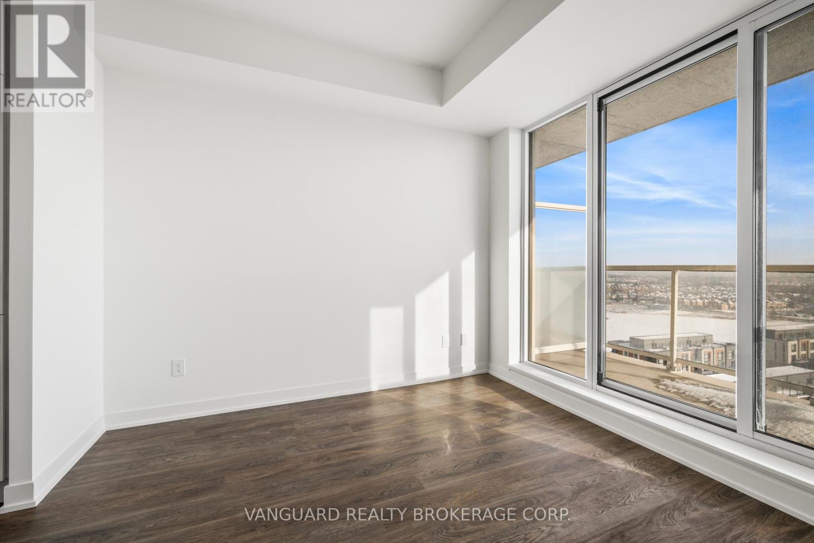 1231 - 2 David Eyer Road, Richmond Hill, Ontario  L4S 0N5 - Photo 12 - N12851492