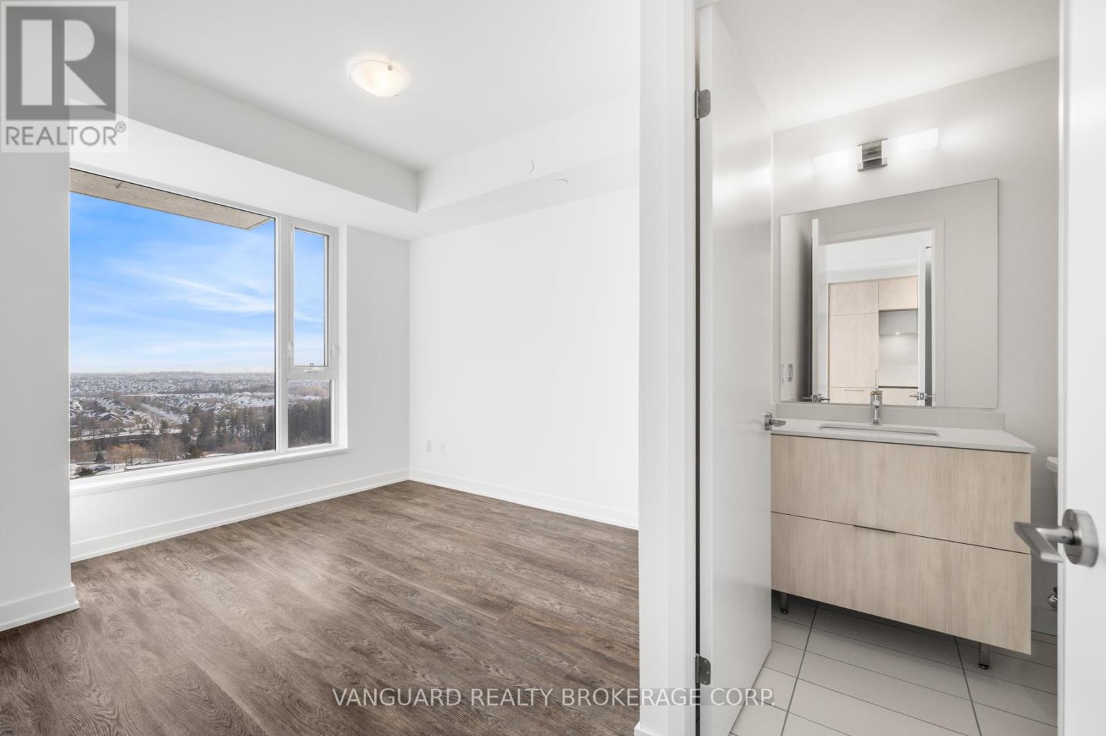 1231 - 2 David Eyer Road, Richmond Hill, Ontario  L4S 0N5 - Photo 15 - N12851492