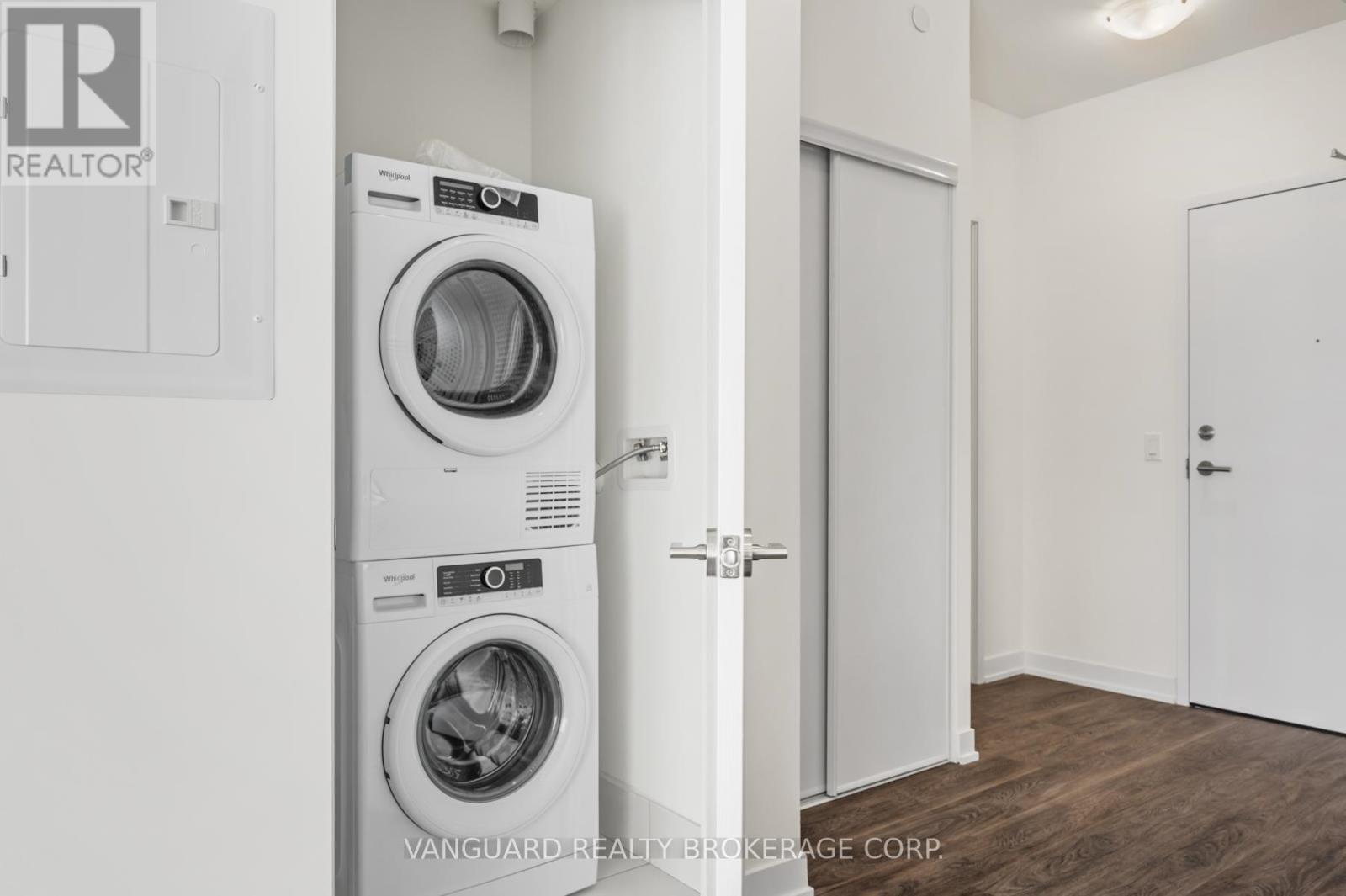 1231 - 2 David Eyer Road, Richmond Hill, Ontario  L4S 0N5 - Photo 26 - N12851492