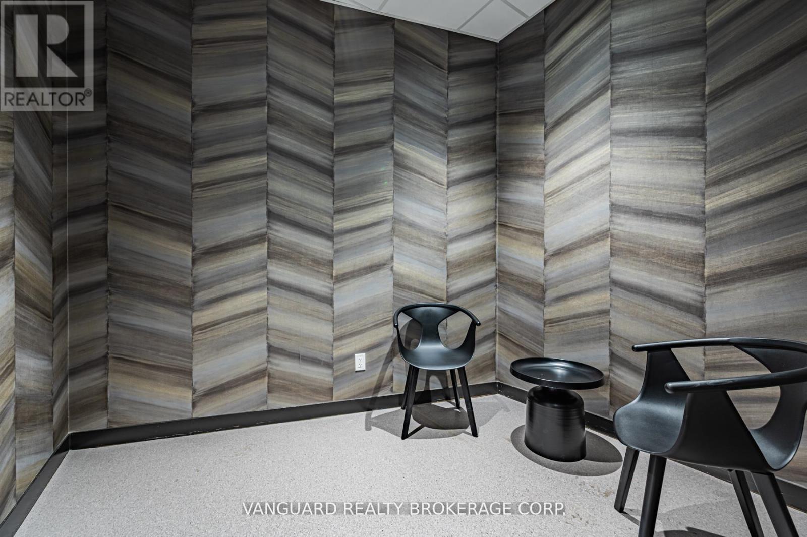 1231 - 2 David Eyer Road, Richmond Hill, Ontario  L4S 0N5 - Photo 38 - N12851492