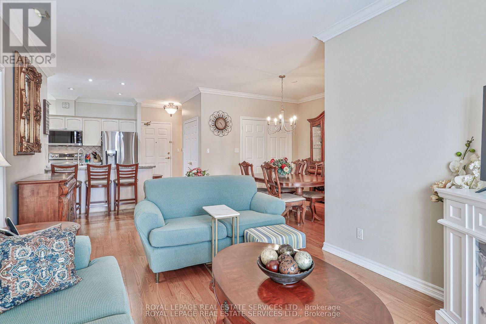 303 - 33 Wallace Street, Vaughan, Ontario  L4L 2P2 - Photo 11 - N12851520