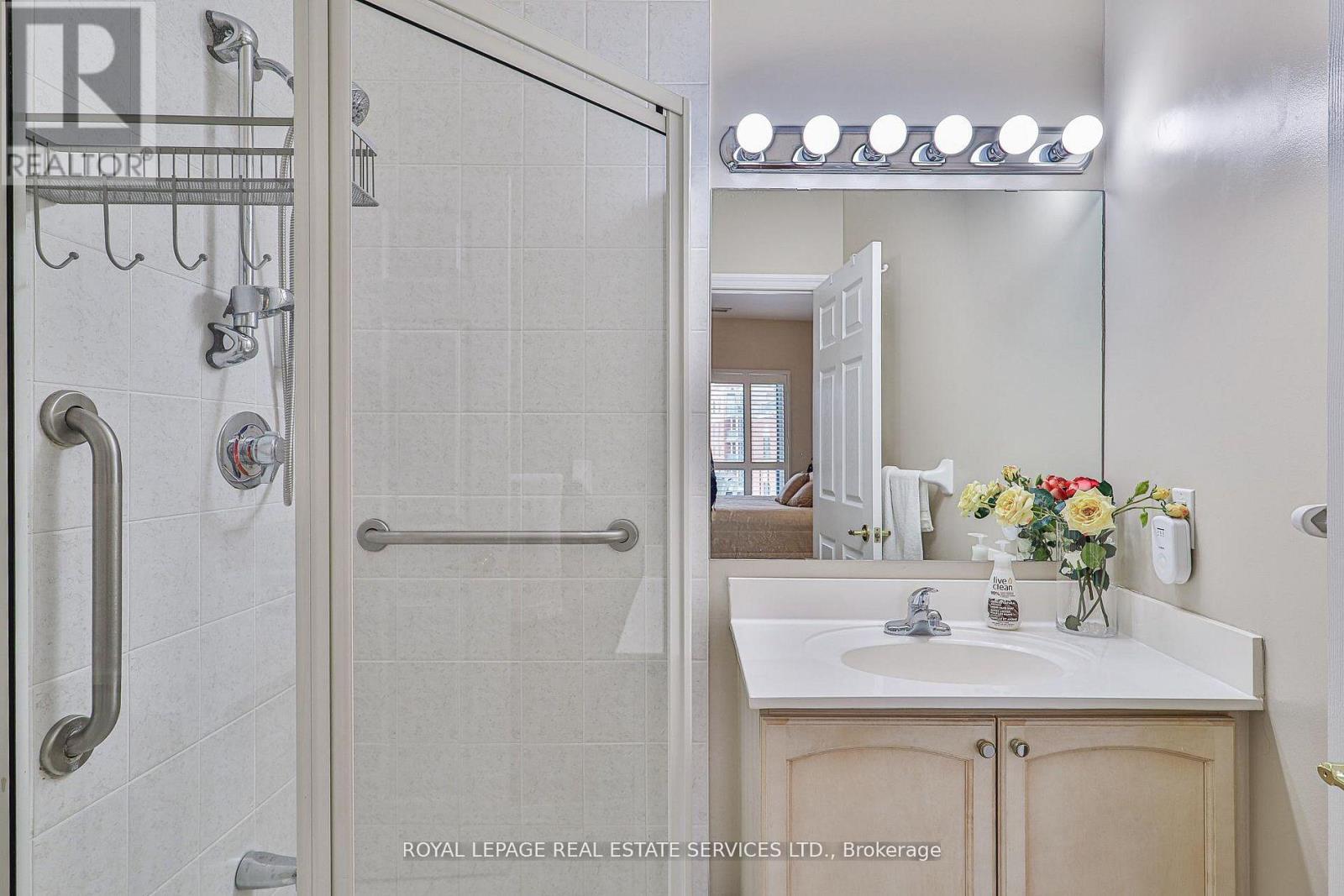 303 - 33 Wallace Street, Vaughan, Ontario  L4L 2P2 - Photo 19 - N12851520