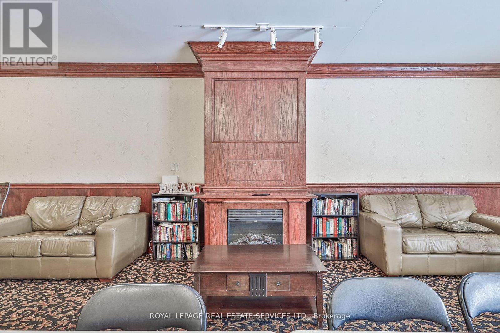 303 - 33 Wallace Street, Vaughan, Ontario  L4L 2P2 - Photo 22 - N12851520