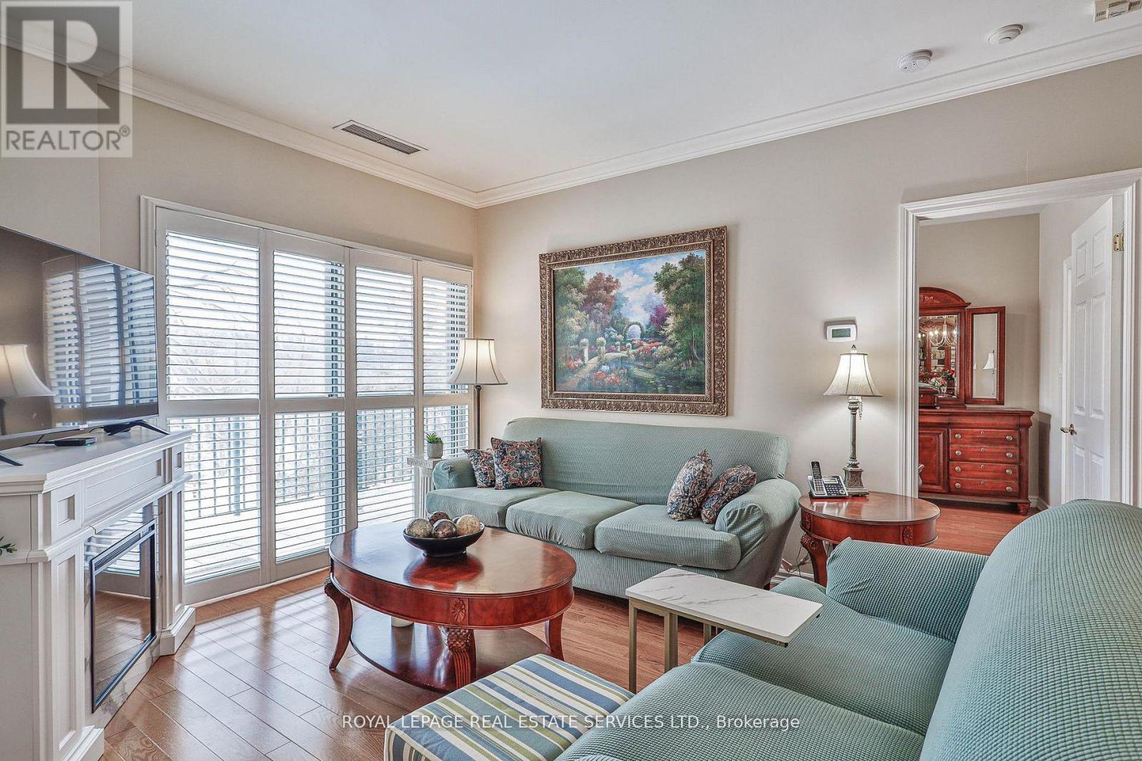 303 - 33 Wallace Street, Vaughan, Ontario  L4L 2P2 - Photo 8 - N12851520