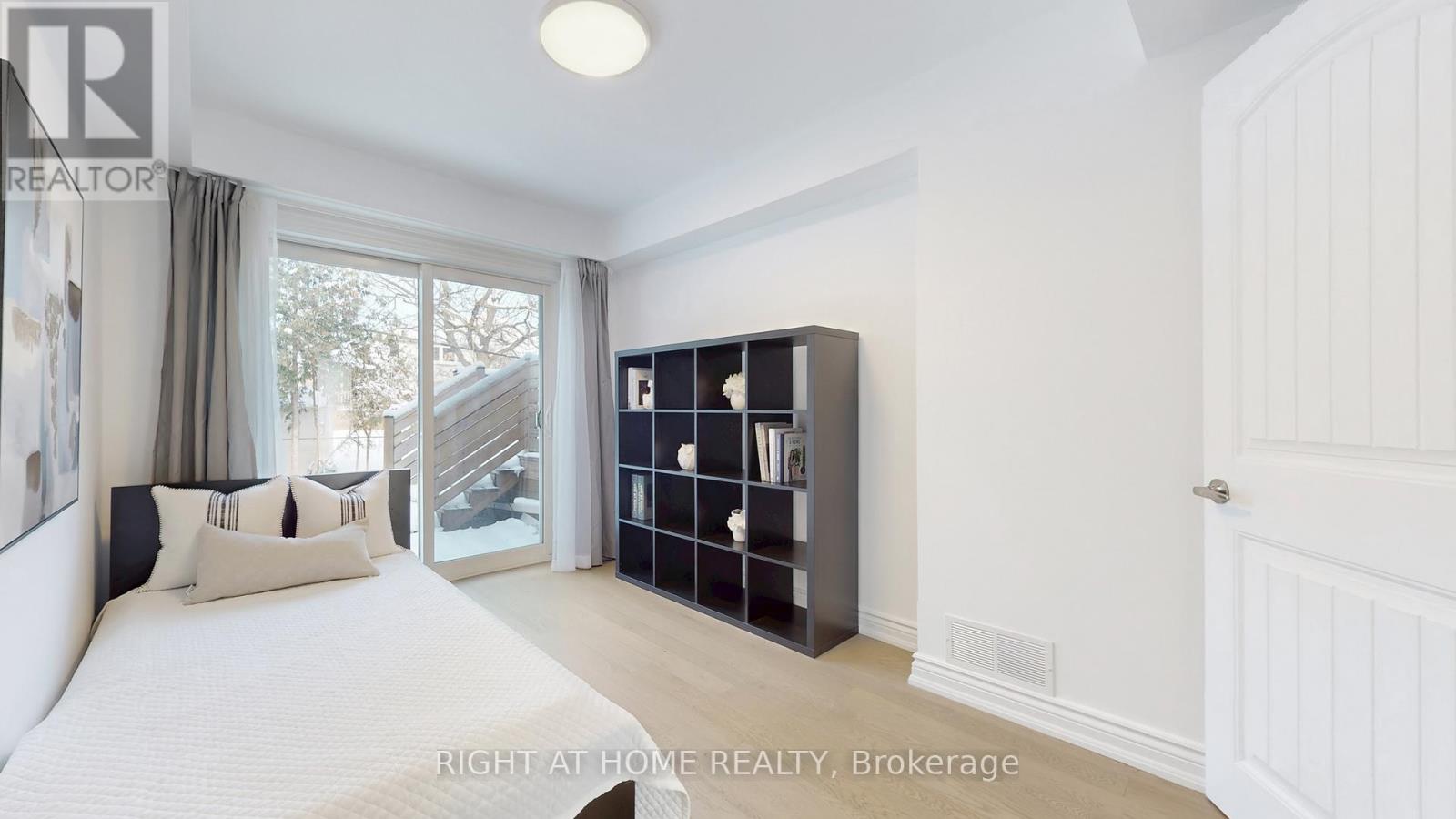 12 Courtham Avenue, Markham, Ontario  L3T 1G3 - Photo 19 - N12851562