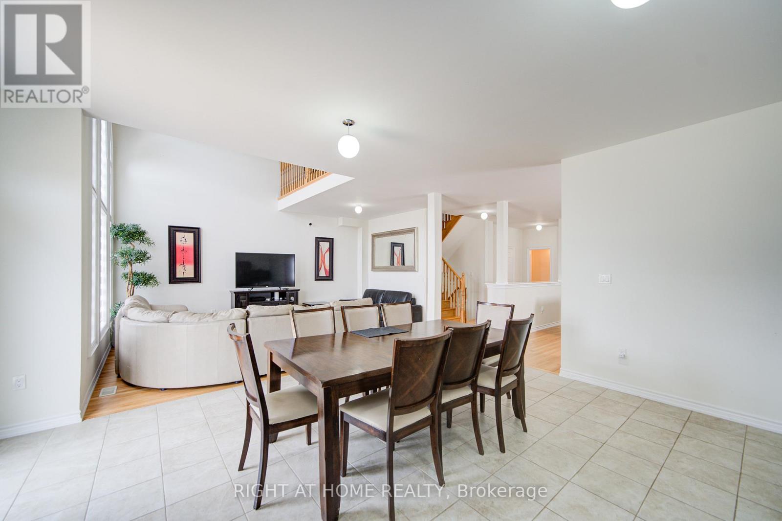 26 Pearl Street, Wasaga Beach, Ontario  L9Z 1J6 - Photo 17 - S12851576