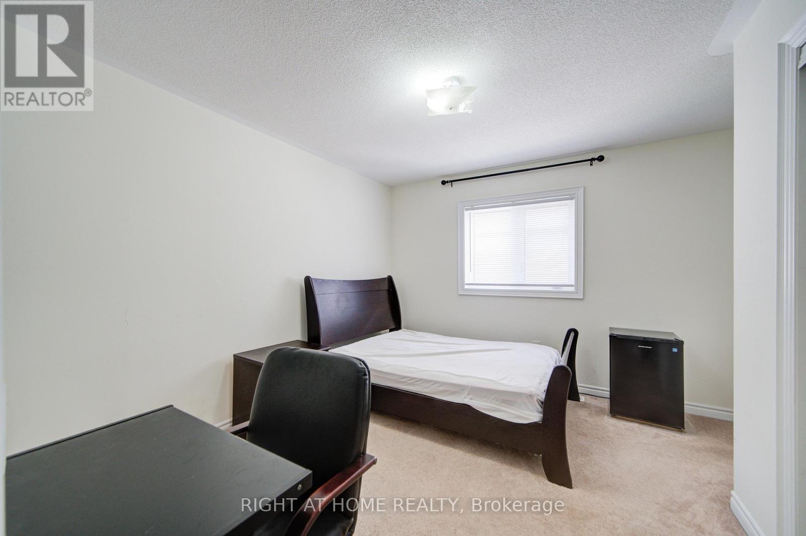 26 Pearl Street, Wasaga Beach, Ontario  L9Z 1J6 - Photo 31 - S12851576