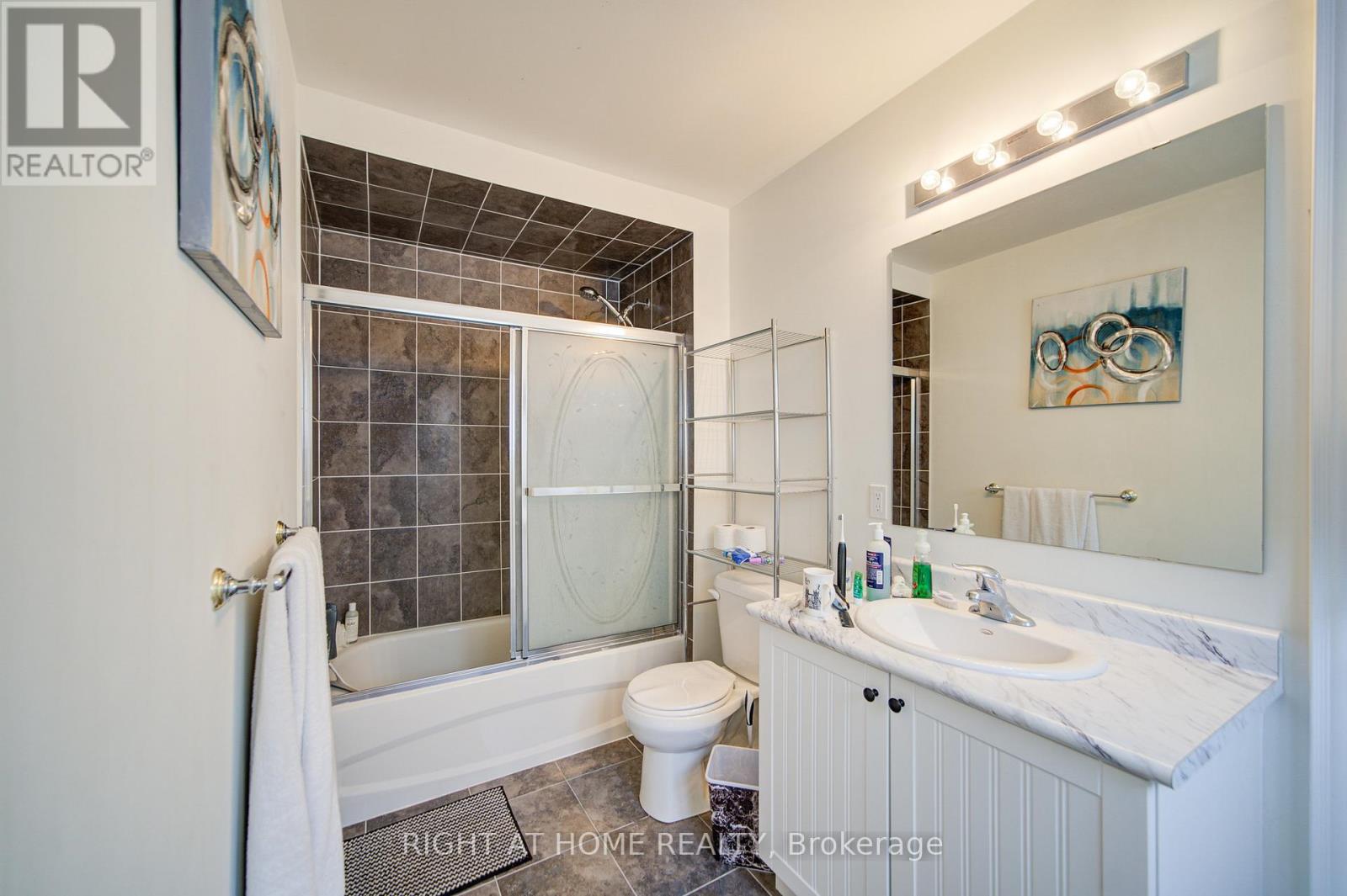 26 Pearl Street, Wasaga Beach, Ontario  L9Z 1J6 - Photo 36 - S12851576