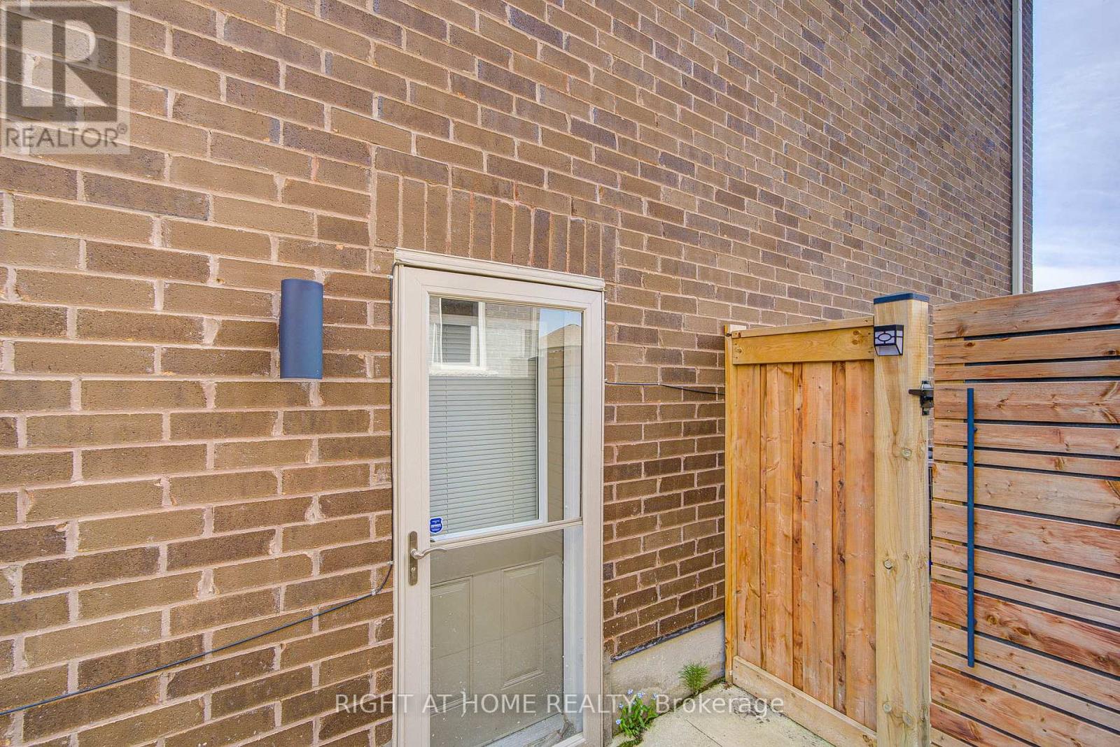 26 Pearl Street, Wasaga Beach, Ontario  L9Z 1J6 - Photo 42 - S12851576