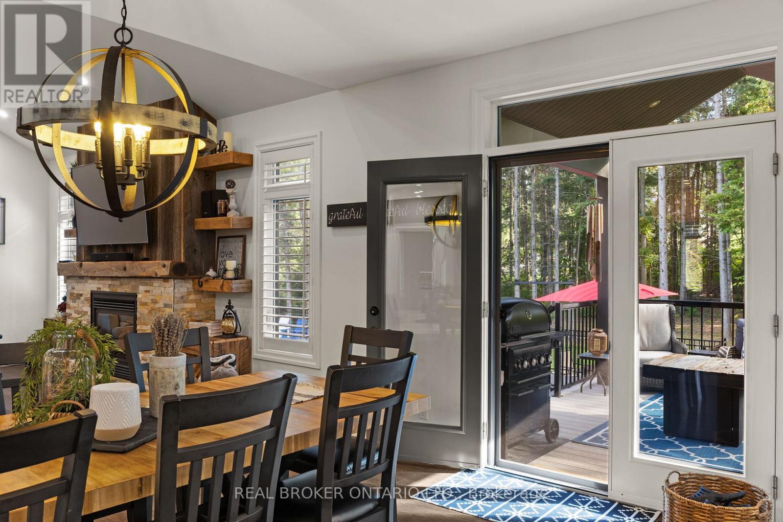 49 Sydenham Trail W, Clearview, Ontario  L0M 1H0 - Photo 10 - S12851652