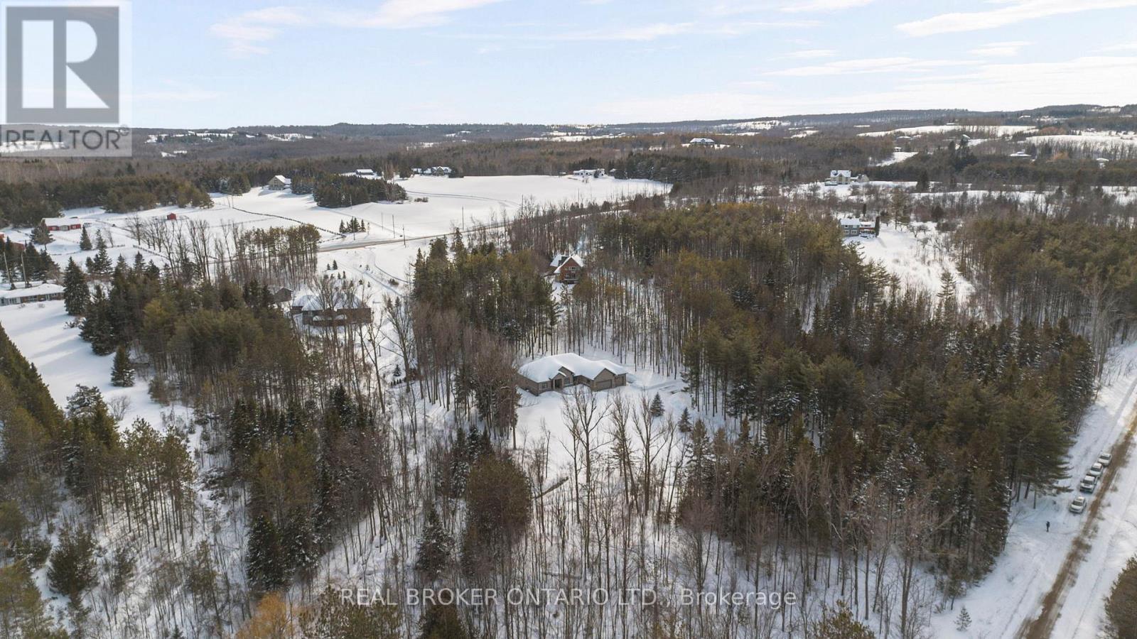 49 Sydenham Trail W, Clearview, Ontario  L0M 1H0 - Photo 47 - S12851652