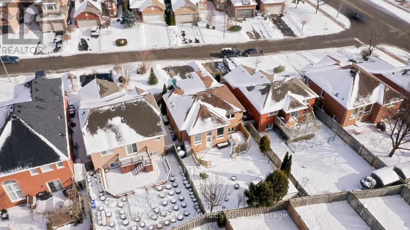 8 Bradwick Court, Caledon, Ontario  L7C 1B6 - Photo 40 - W12842406