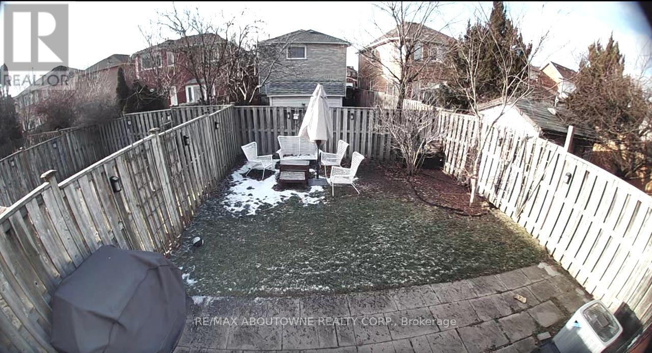 3845 Cedar Hedge Rise, Mississauga (Lisgar), Ontario  L5N 6X2 - Photo 33 - W12841434