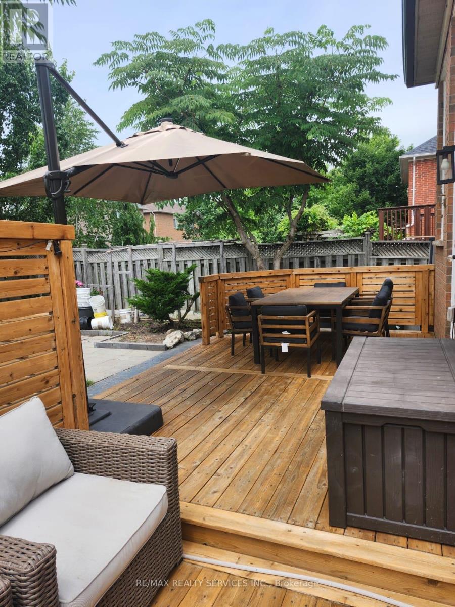 8 Bradwick Court, Caledon, Ontario  L7C 1B6 - Photo 42 - W12842406