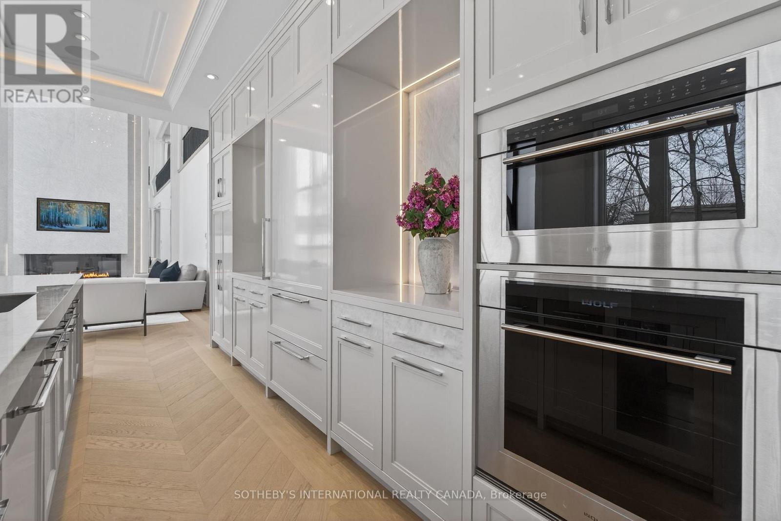 131 Mayfield Drive, Oakville (Cp College Park), Ontario  L6H 1K6 - Photo 20 - W12851454