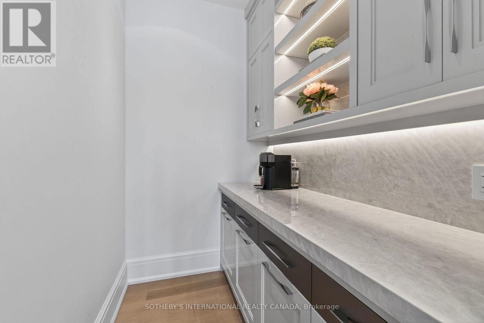 131 Mayfield Drive, Oakville (Cp College Park), Ontario  L6H 1K6 - Photo 21 - W12851454