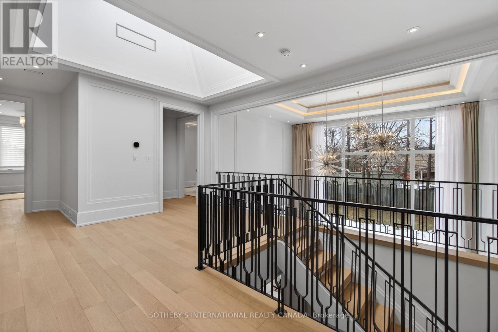 131 Mayfield Drive, Oakville (Cp College Park), Ontario  L6H 1K6 - Photo 23 - W12851454