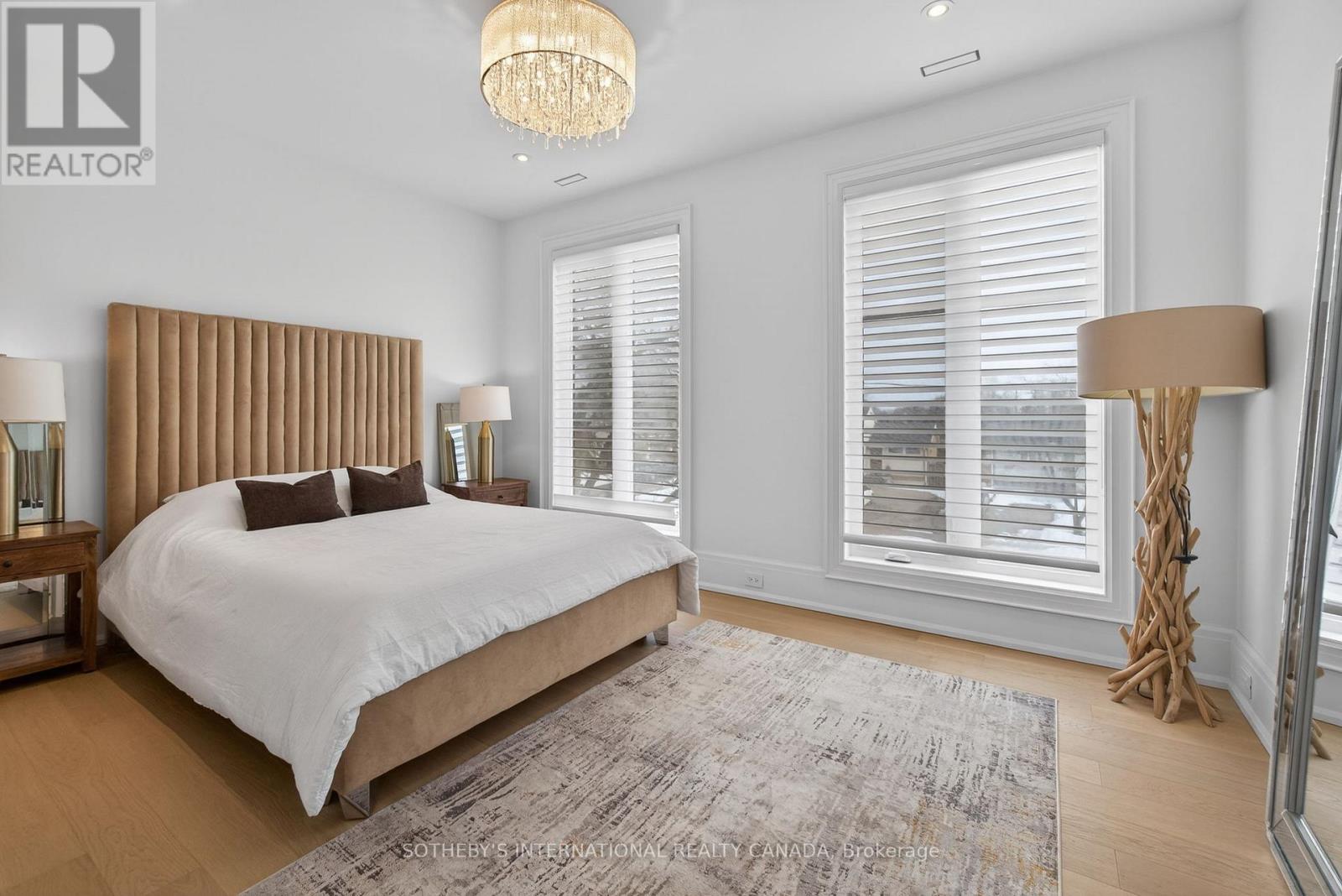 131 Mayfield Drive, Oakville (Cp College Park), Ontario  L6H 1K6 - Photo 32 - W12851454