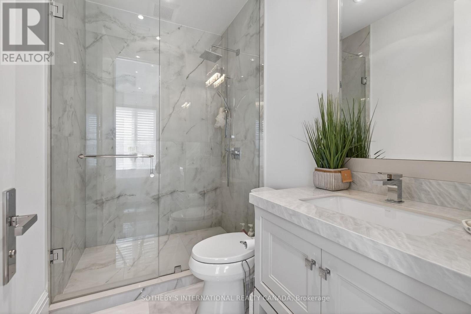 131 Mayfield Drive, Oakville (Cp College Park), Ontario  L6H 1K6 - Photo 33 - W12851454