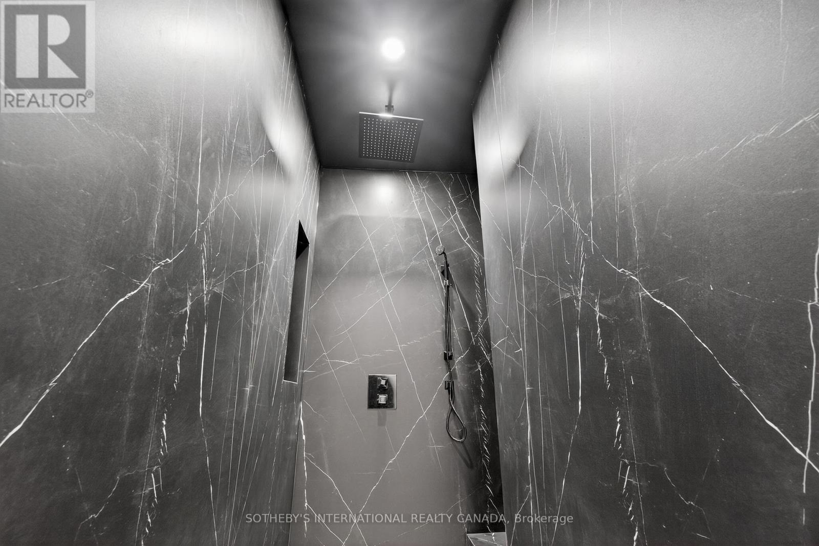 131 Mayfield Drive, Oakville (Cp College Park), Ontario  L6H 1K6 - Photo 44 - W12851454