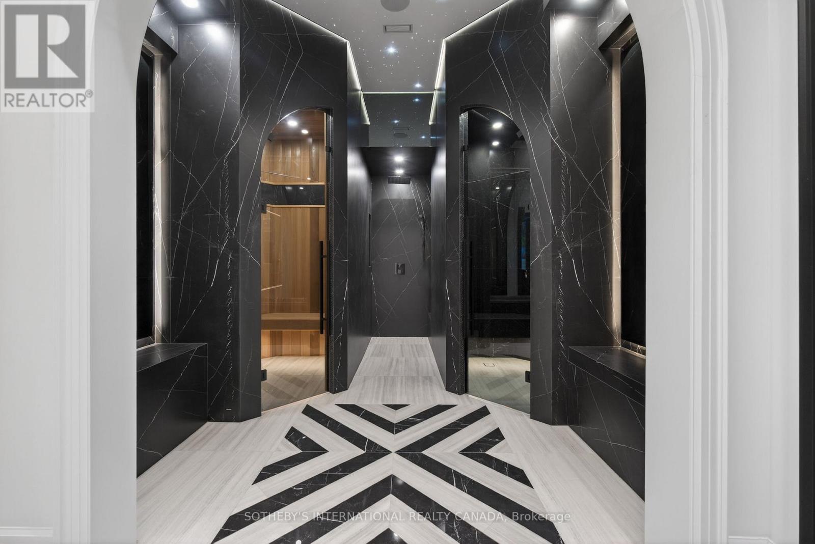 131 Mayfield Drive, Oakville (Cp College Park), Ontario  L6H 1K6 - Photo 47 - W12851454