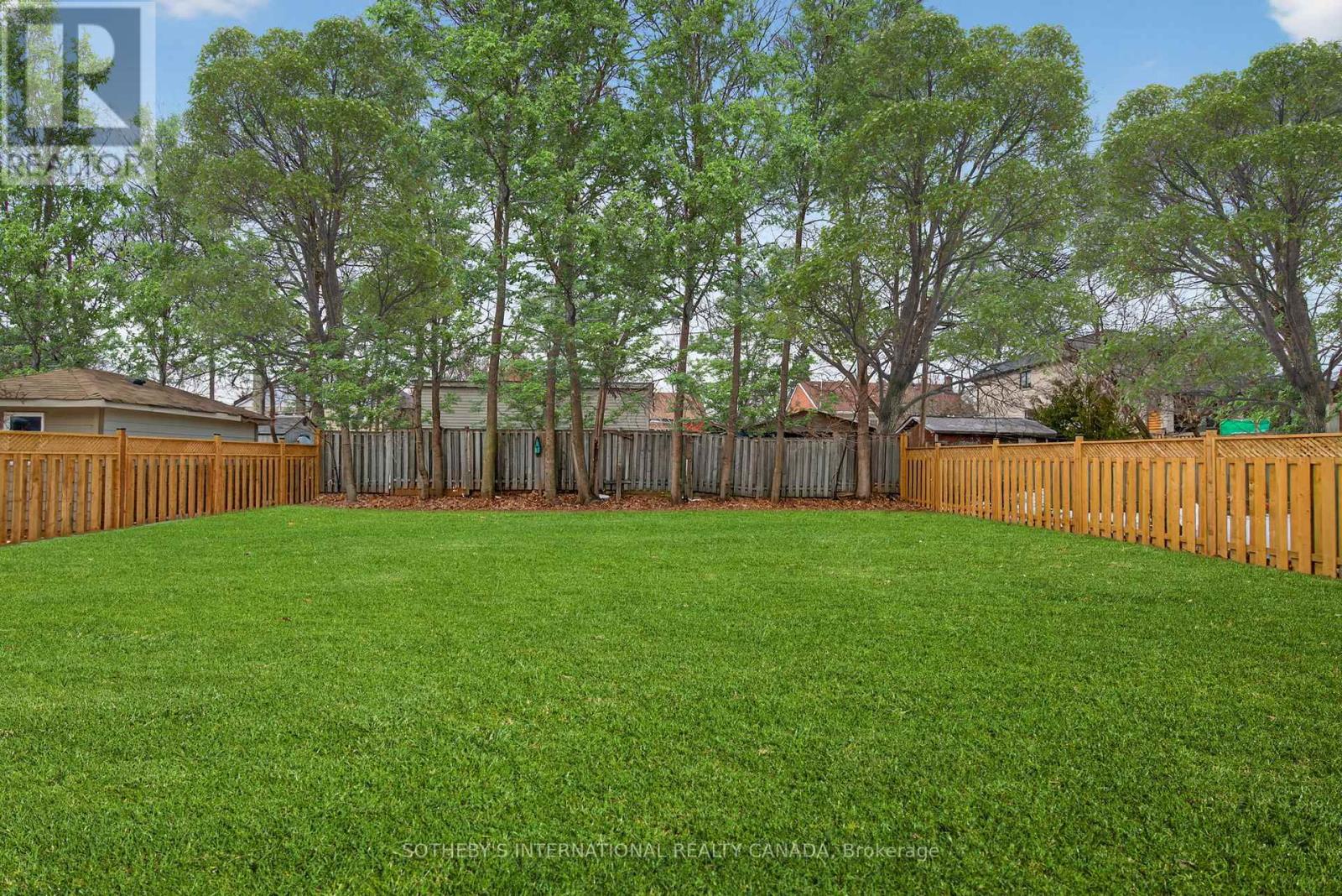 131 Mayfield Drive, Oakville (Cp College Park), Ontario  L6H 1K6 - Photo 49 - W12851454