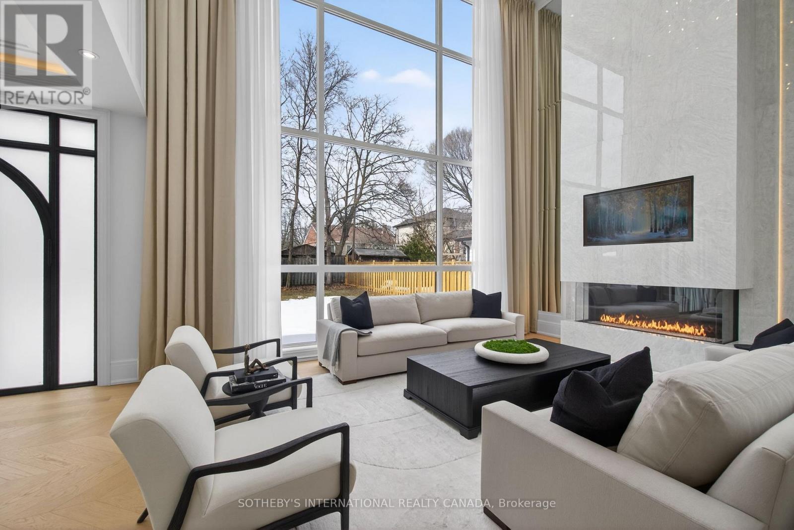 131 Mayfield Drive, Oakville (Cp College Park), Ontario  L6H 1K6 - Photo 7 - W12851454