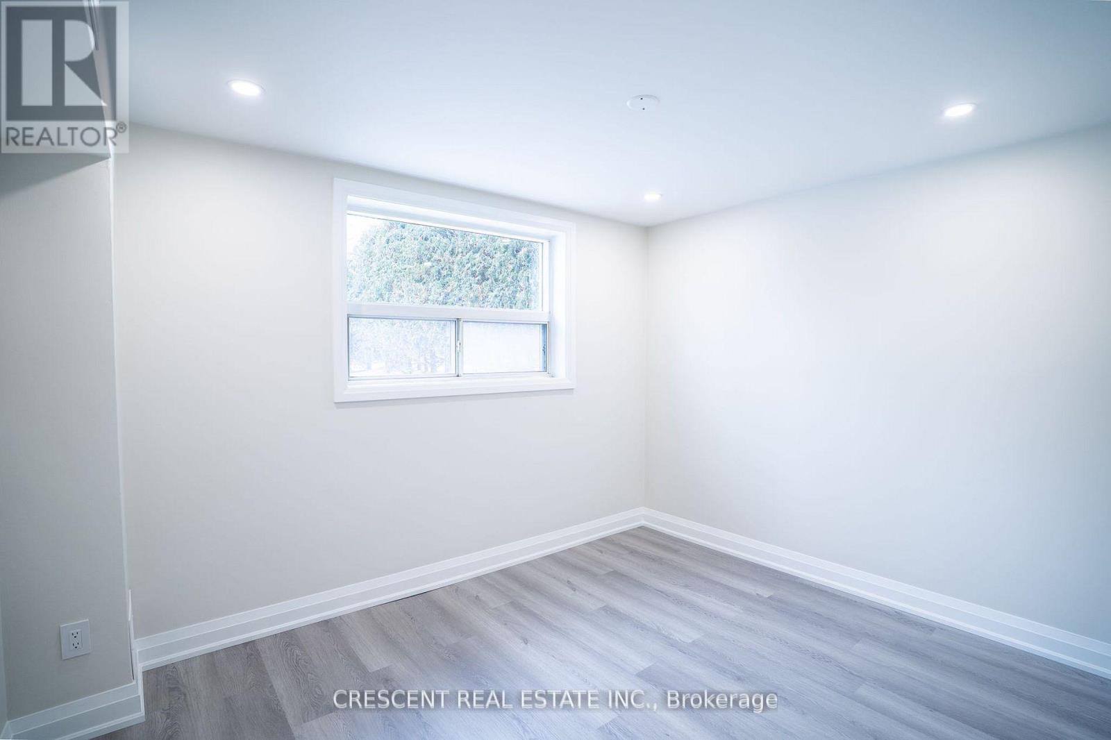 1 - 19 Queen Street W, Mississauga, Ontario  L5H 1L5 - Photo 8 - W12851508