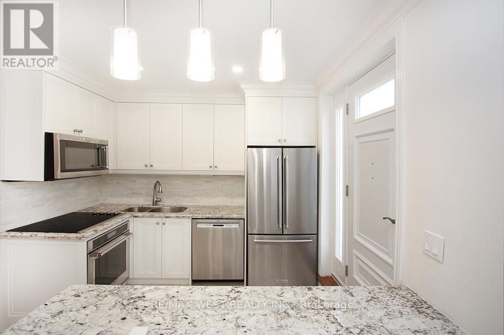 1602 Bloor Street W, Toronto, Ontario  M6P 1A7 - Photo 3 - W12851518