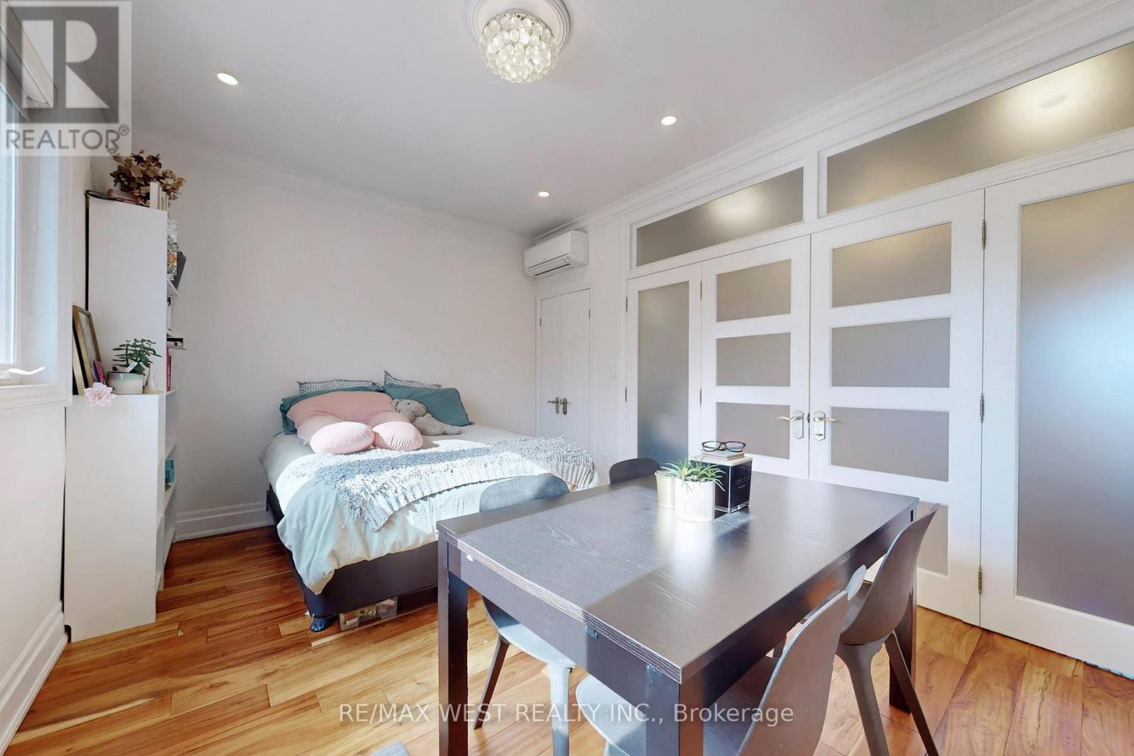 1602 Bloor Street W, Toronto, Ontario  M6P 1A7 - Photo 6 - W12851518