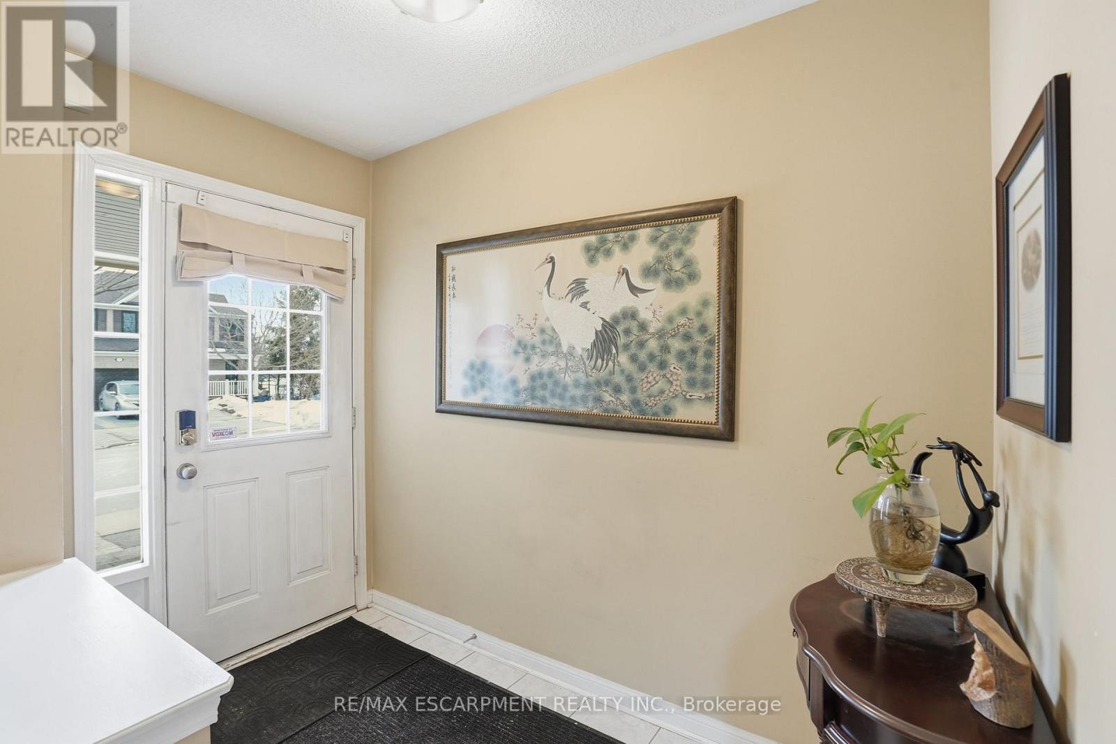 2505 Valleyridge Drive, Oakville, Ontario  L6M 5H3 - Photo 3 - W12851528