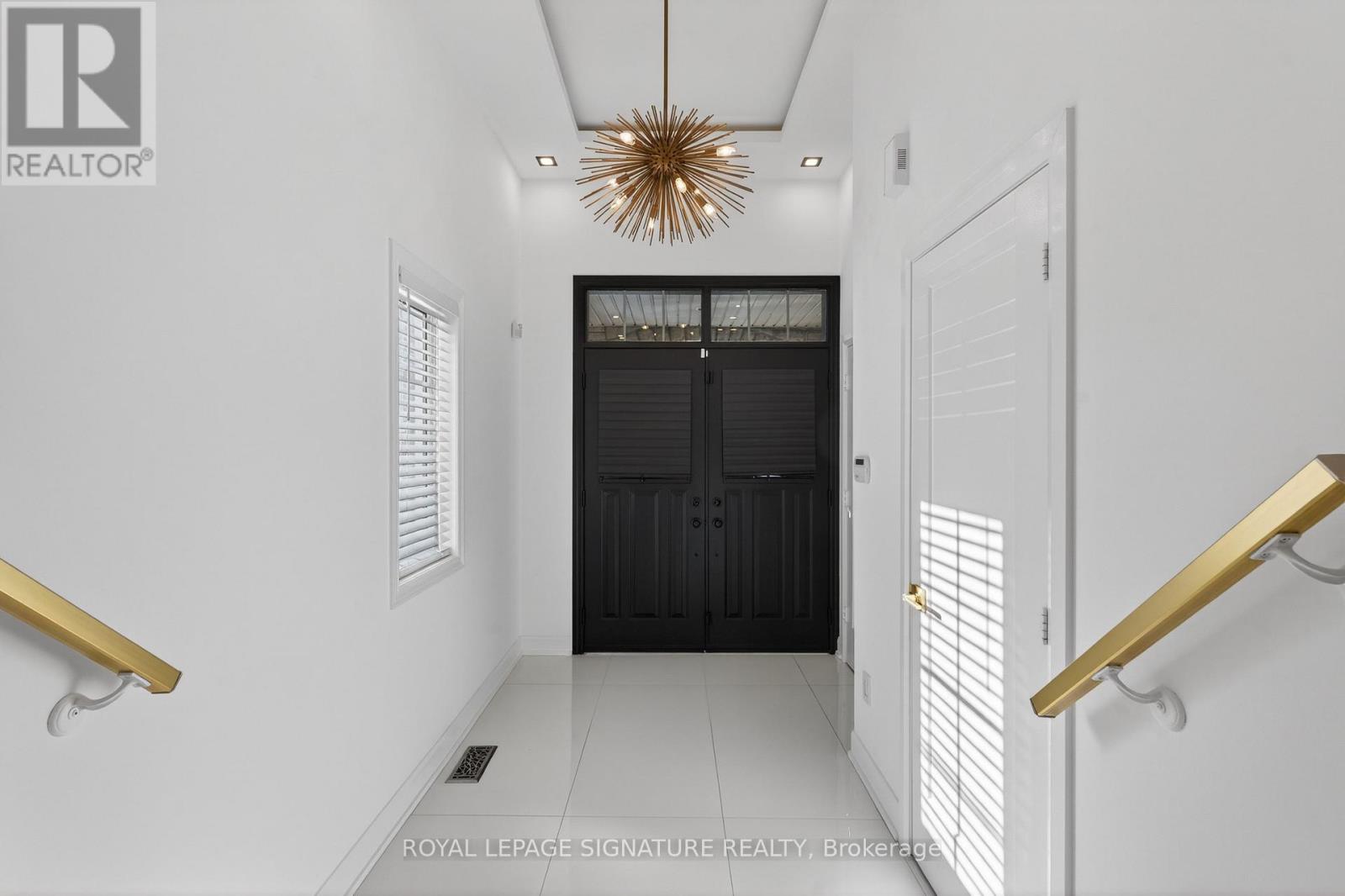 4637 James Austin Drive, Mississauga, Ontario  L4Z 4H2 - Photo 4 - W12851544