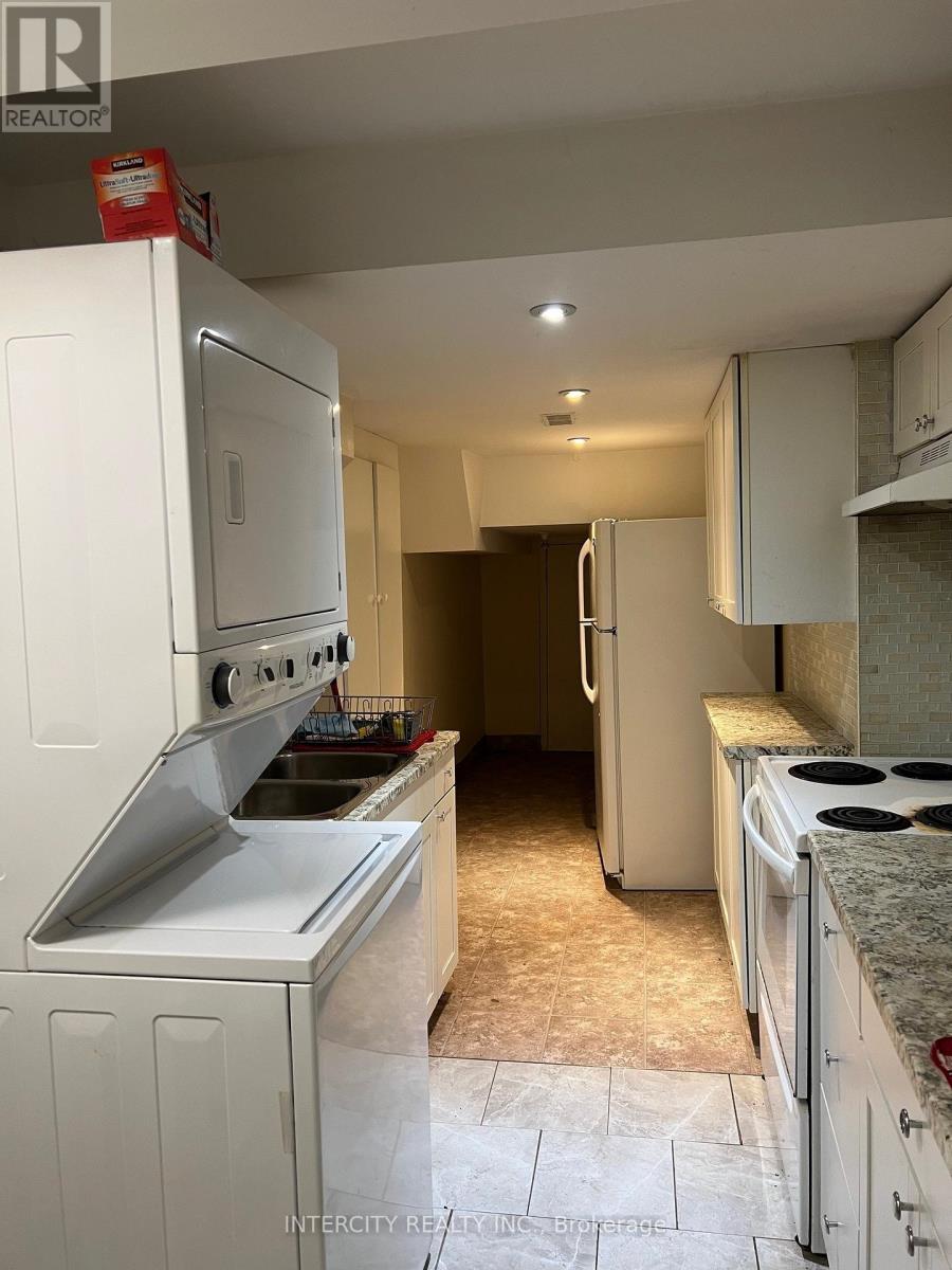 4 Pennyroyal Crescent, Brampton, Ontario  L6S 6J8 - Photo 3 - W12851600