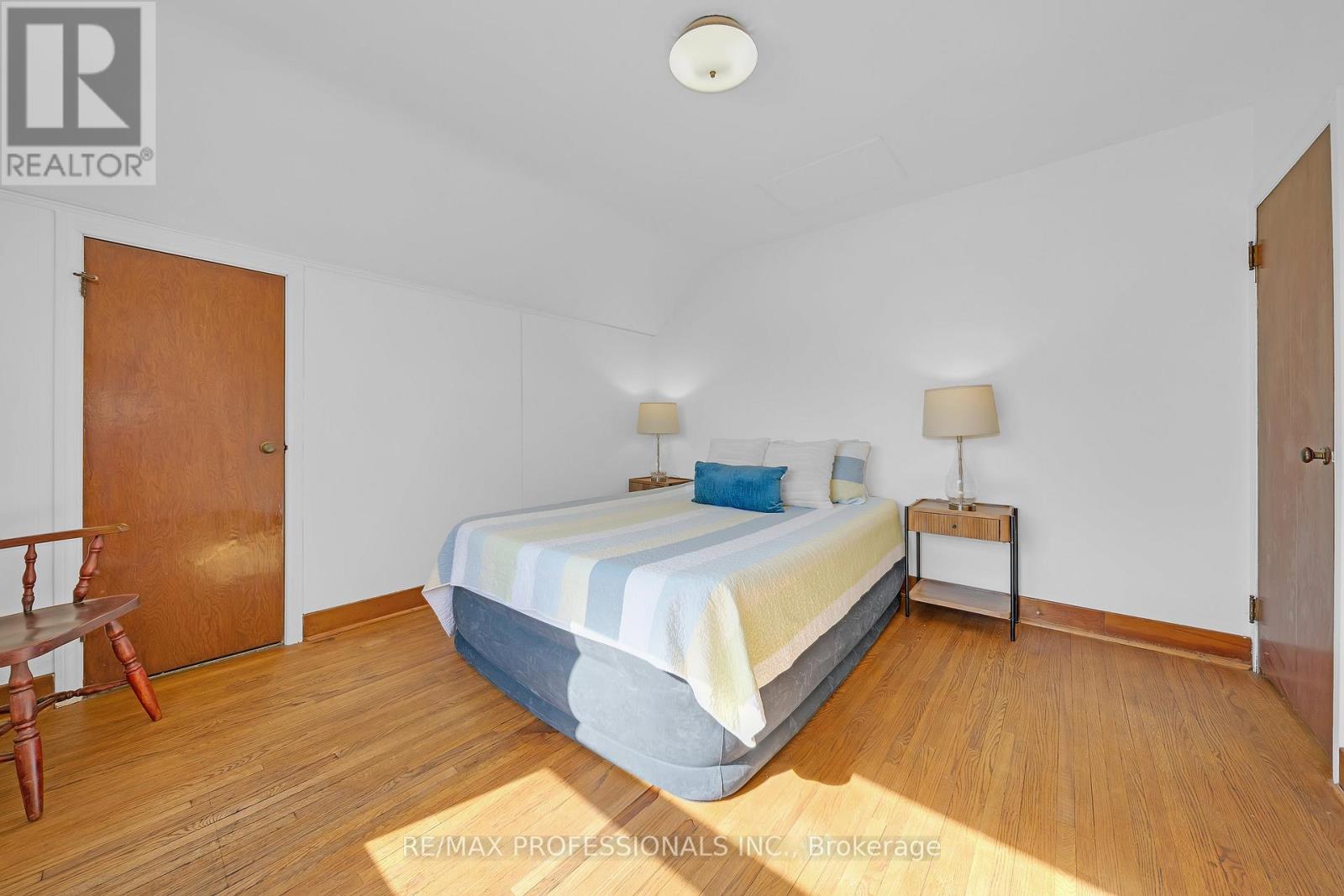 29 Tremont Road, Toronto, Ontario  M9B 3X3 - Photo 12 - W12851616