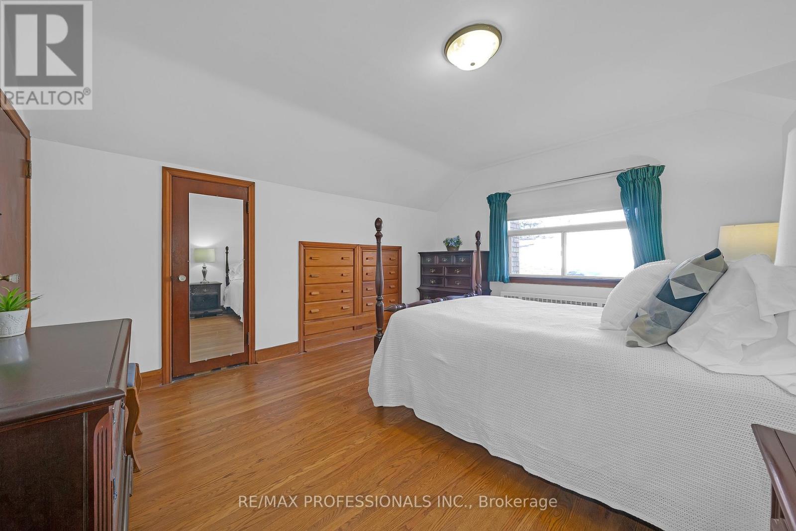 29 Tremont Road, Toronto, Ontario  M9B 3X3 - Photo 15 - W12851616