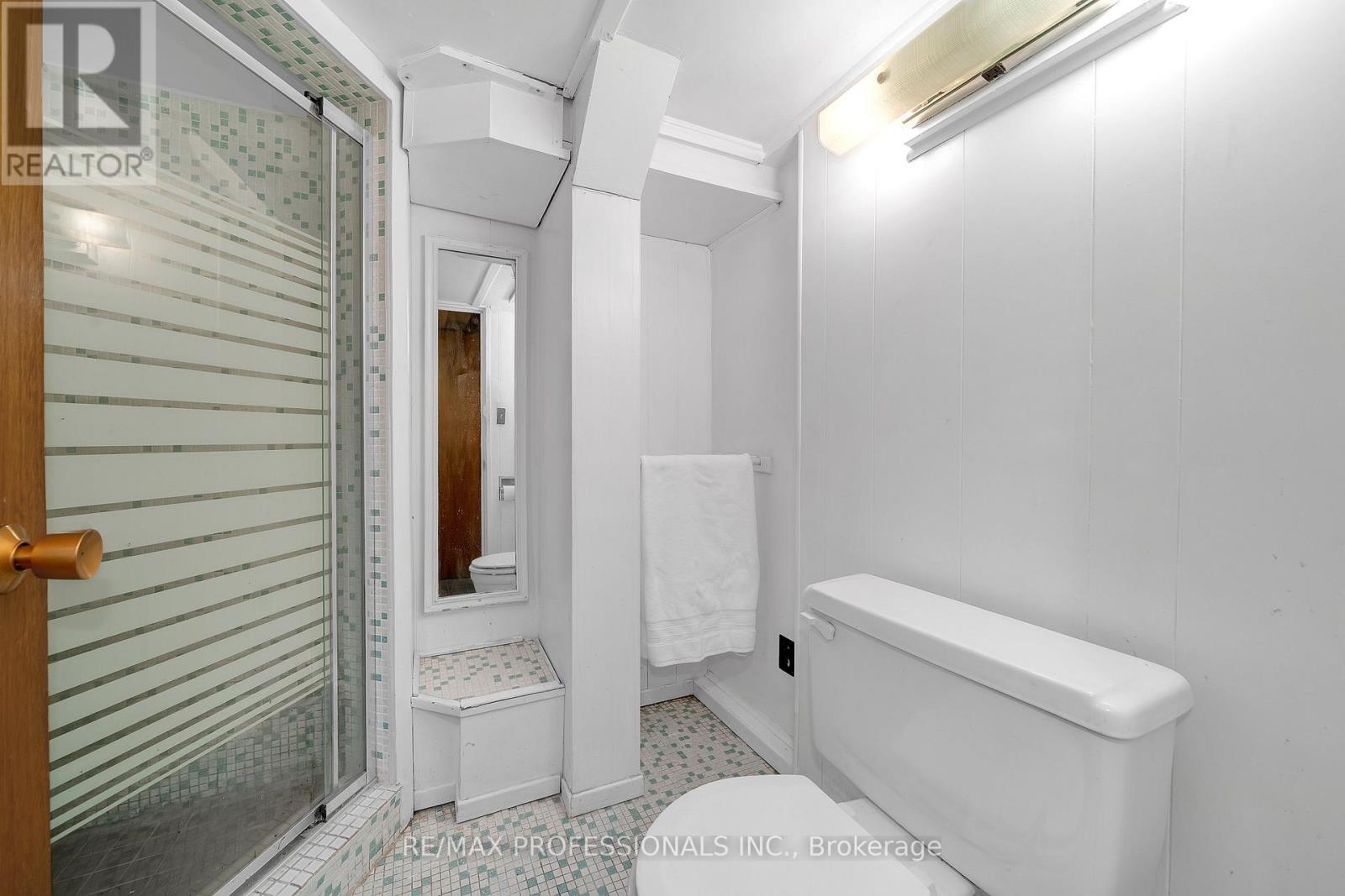 29 Tremont Road, Toronto, Ontario  M9B 3X3 - Photo 20 - W12851616