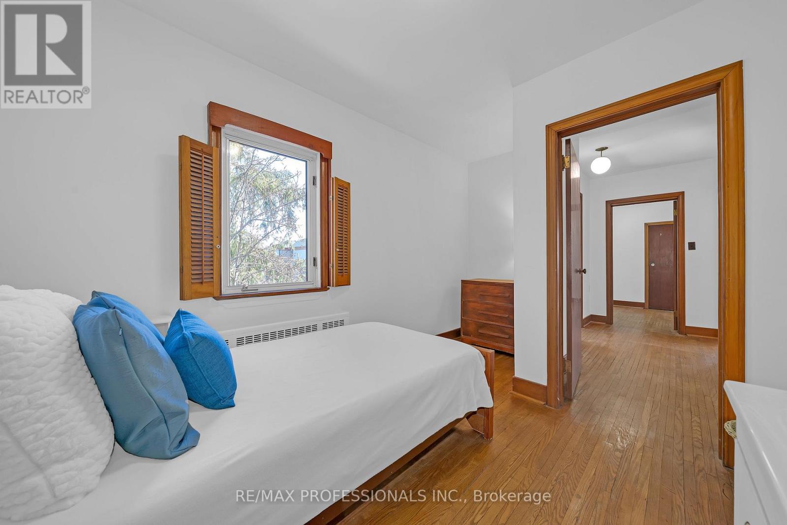 29 Tremont Road, Toronto, Ontario  M9B 3X3 - Photo 27 - W12851616