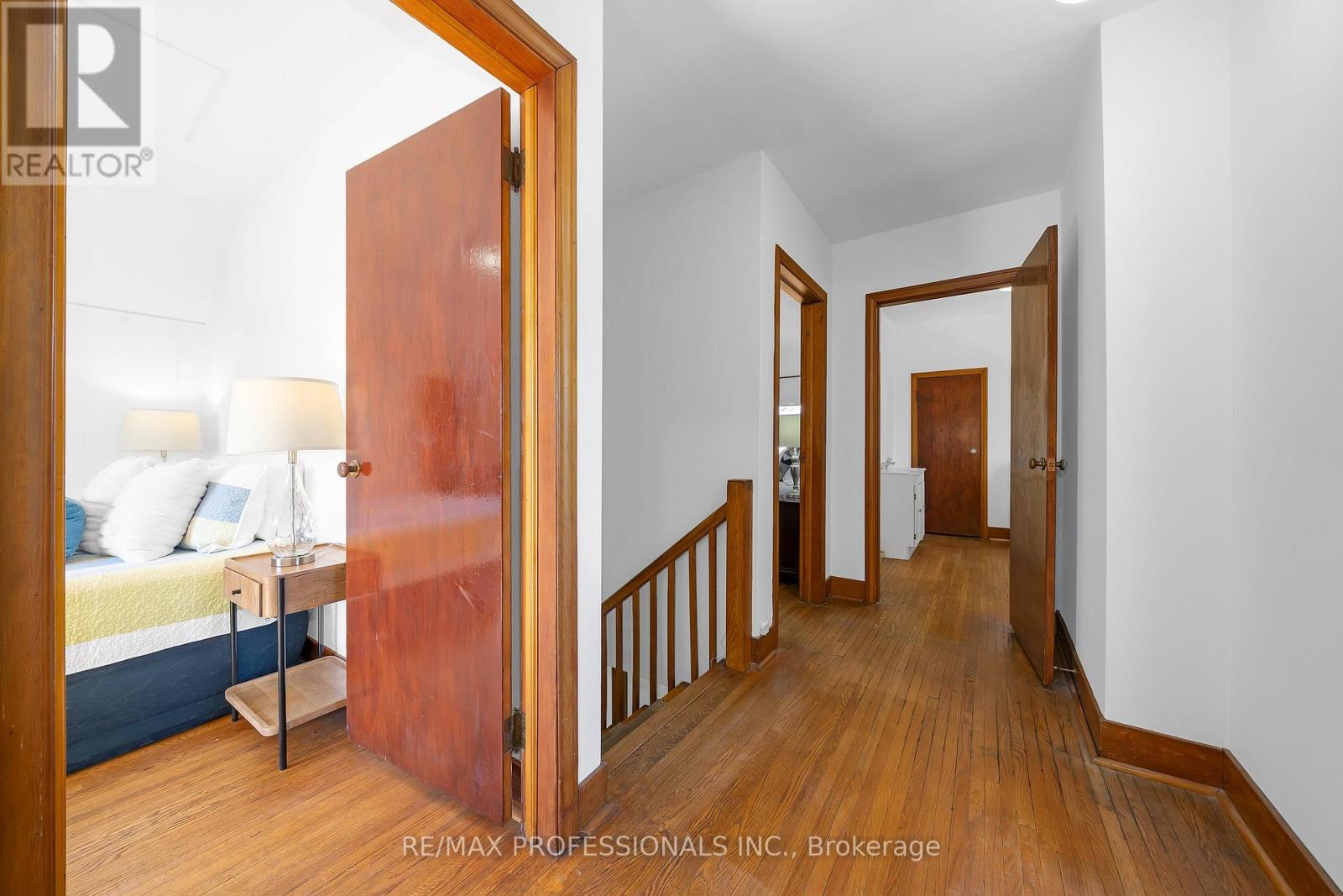 29 Tremont Road, Toronto, Ontario  M9B 3X3 - Photo 28 - W12851616