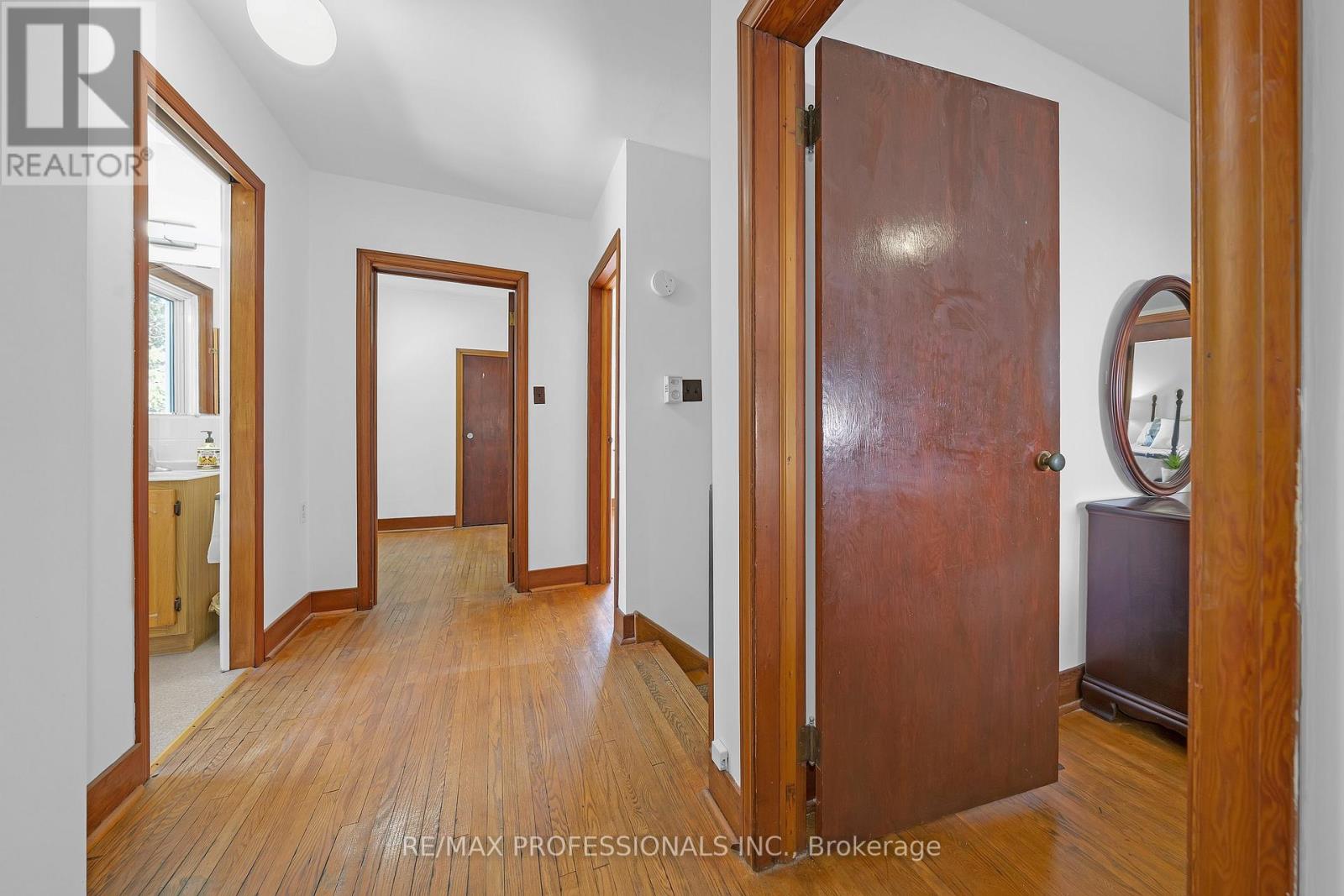 29 Tremont Road, Toronto, Ontario  M9B 3X3 - Photo 29 - W12851616