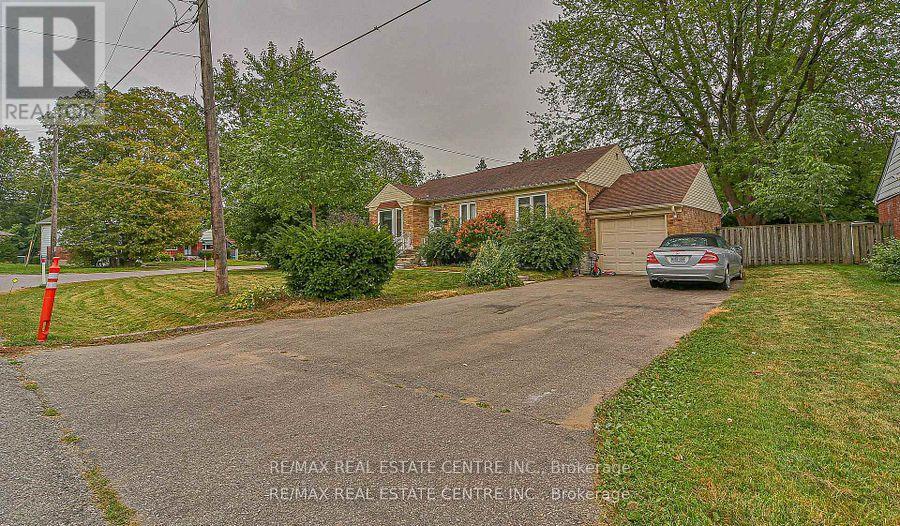 1292 Crossfield Bend, Mississauga, Ontario  L5G 3P4 - Photo 10 - W12851620